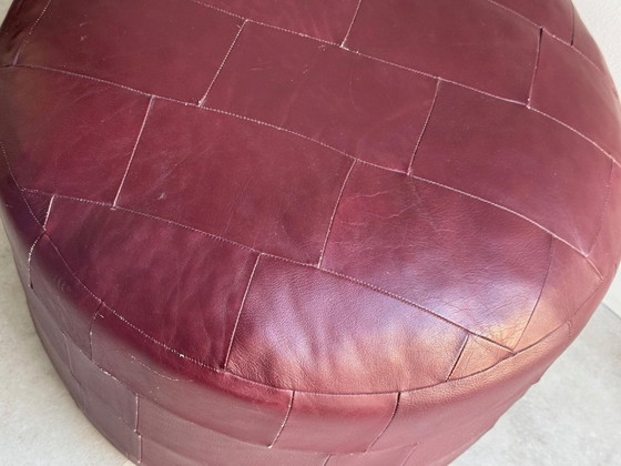 1x Vintage Patchwork Pouf - Burgundy Red – Footstools & poufs, Skai (photo 4 of 8)