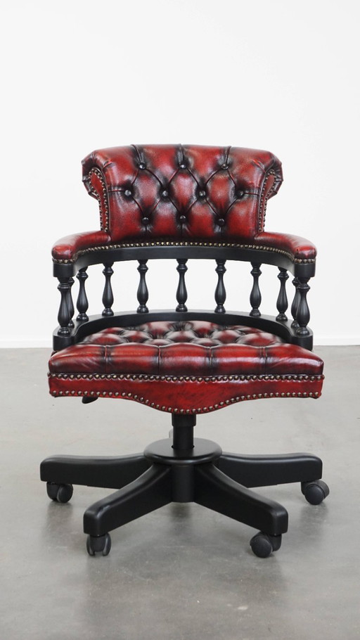 Chaise de bureau Chesterfield en cuir de vache rouge/noir et bois