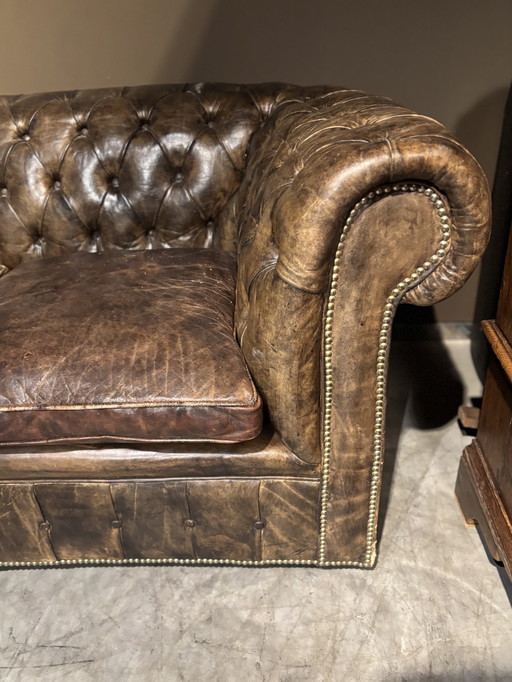 Antique Chesterfield 2-seater sofa