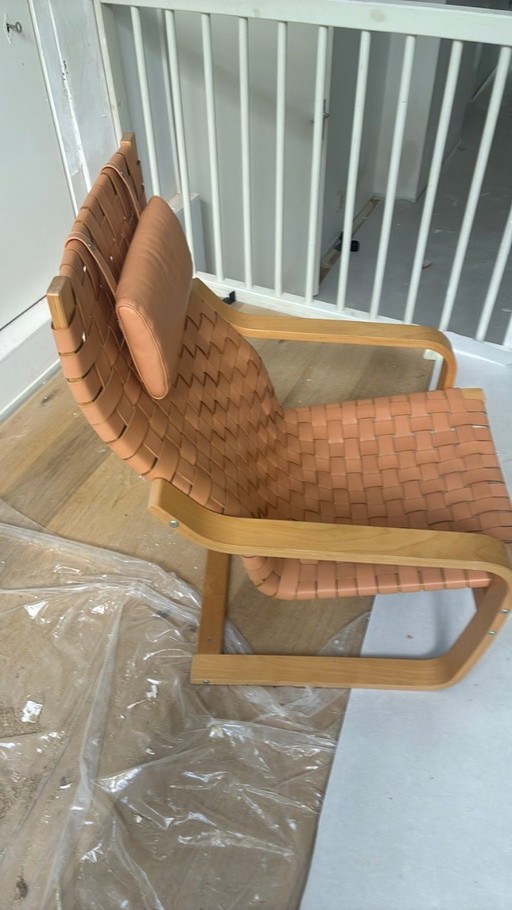 POANG Chair Limited Edition (1999) – Ikea, kuipstoelen, Leather, Wood (photo 2 of 6)