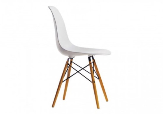 Image 1 of 4X original VITRA DSW Chairs WHITE