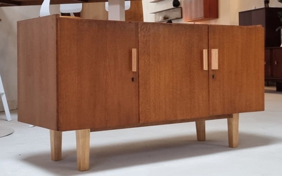 Mid Century Sideboard – Wood (photo 3 of 20)