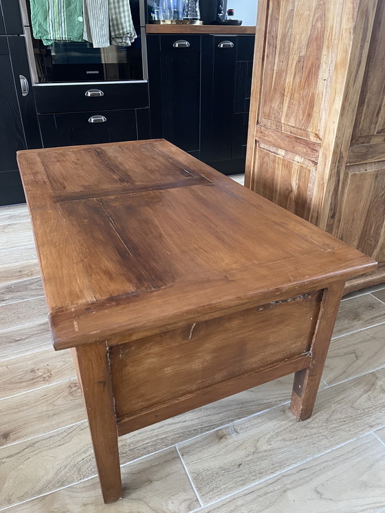 Image 1 of Vintage solid wood coffee table with 2 drawers (Farmhouse)