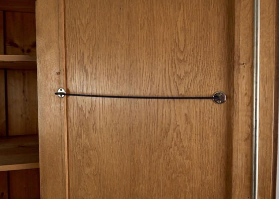 Image 1 of Armoire en bois vintage, années 1930, Tchécoslovaquie