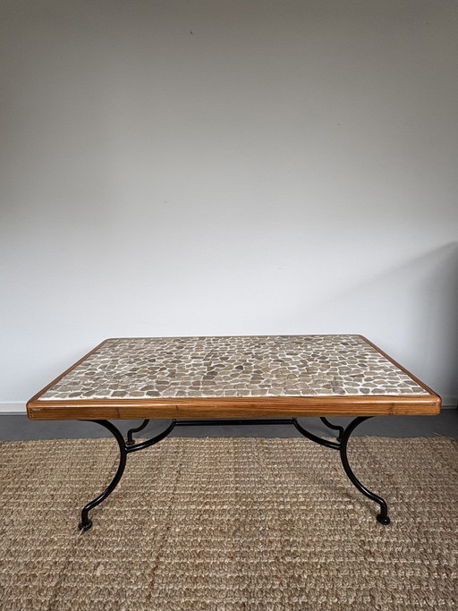 Table basse vintage en hêtre, pierre naturelle et fonte, style Japandi, l114 cm