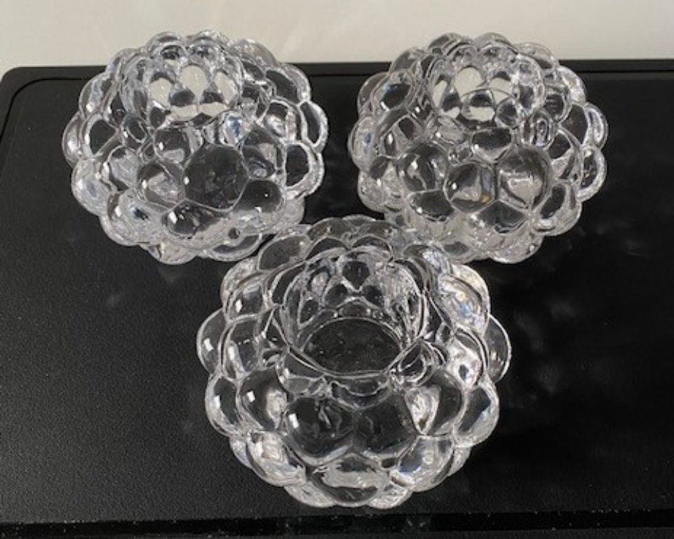 Orrefors Anne Nilsson 3 beautiful iconic Raspberry votives | €66