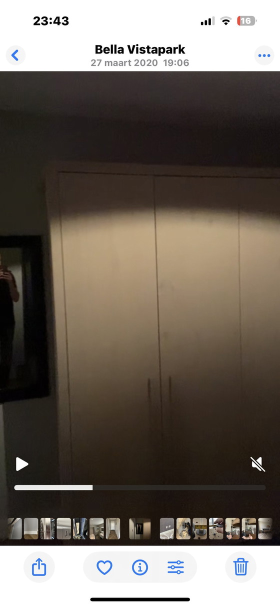 Image 1 of Kledingkast Sluga Van Karel Mintjes 200x223cm