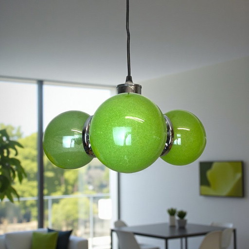 Lustre Sputnik à 3 lumières en métal chromé et verre vert, style moderne de l'ère spatiale, années 1960