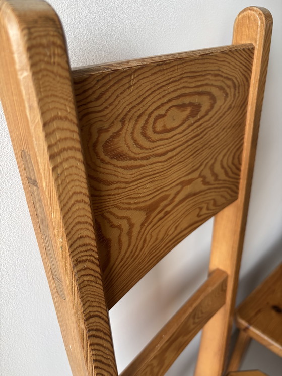 Image 1 of SET OF 4 BRUTALIST PINE HIGH-BACK DINING CHAIRS BY ROLAND WILHELMSSON FOR KARL ANDERSSON & SÖNER, 1960S