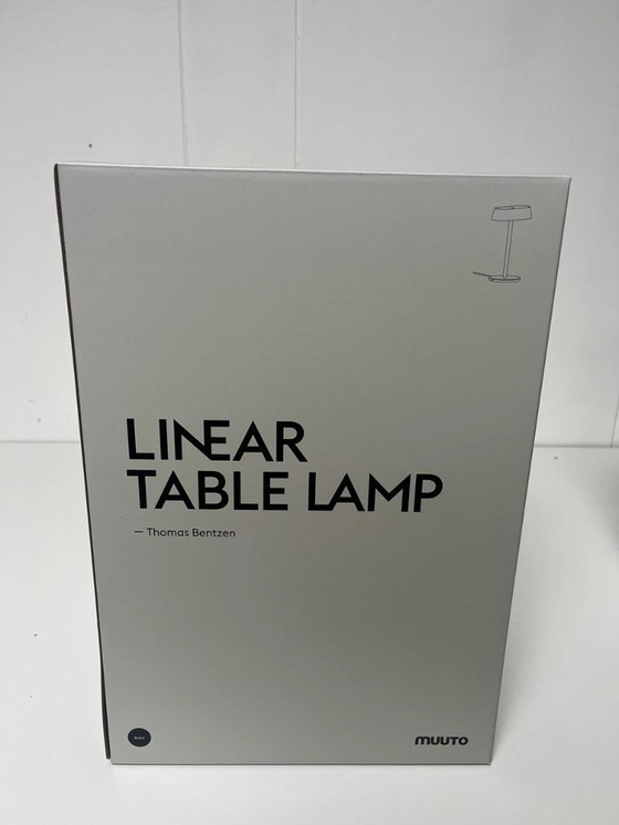 Image 1 of Lampe de table linéaire