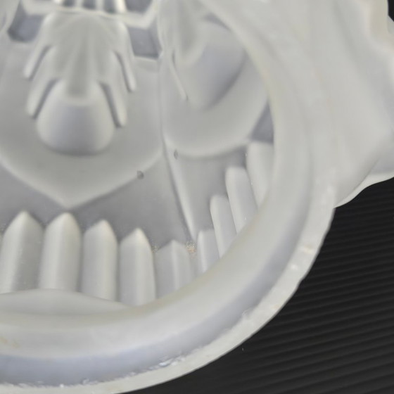 Image 1 of GLOBE ART DECO LAMPSHADE 1920 1930 STREAMLINE SKYSCRAPER IN OPAQUE GLASS 20S 30S