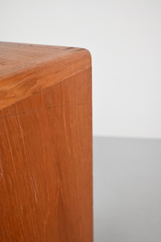 Image 1 of Armoire haute Silkeborg