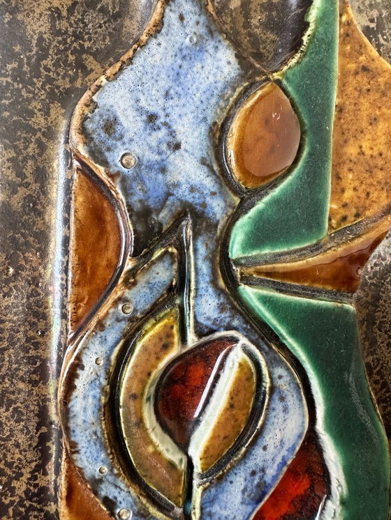 Image 1 of Sculpture murale cubiste en terre cuite émaillée polychrome. Helmut Schäffenacker – Allemagne, années 50