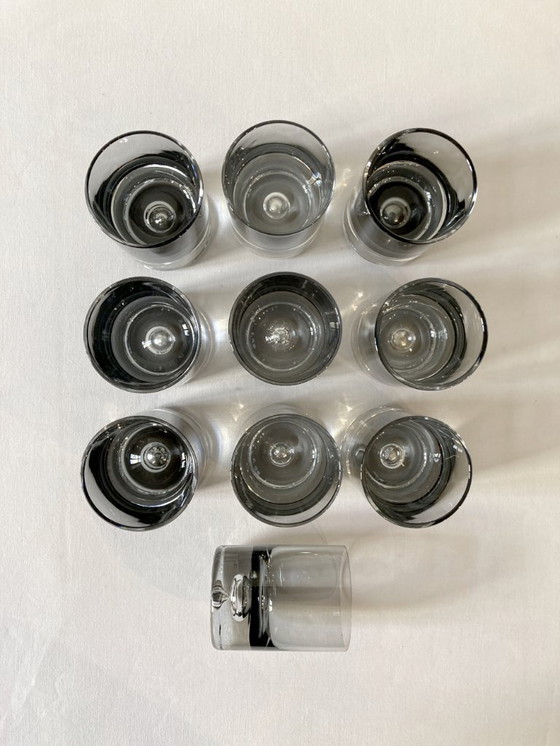 Image 1 of 10 bicchieri da aperitivo in vetro fumé, anni '60-'70