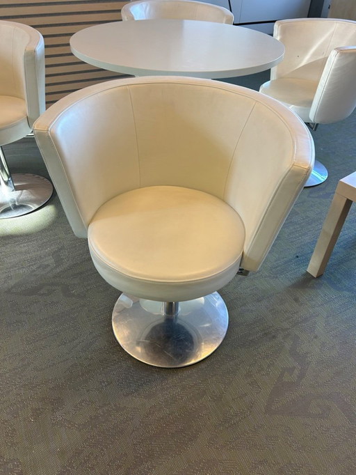 Set di design COR con 4 sedie e tavolo