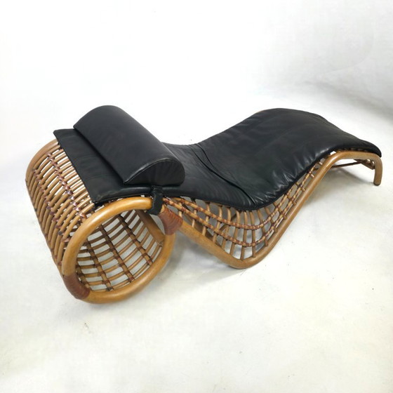 Image 1 of Flechtatelier Schütz chaise longue in rotan met leer. 70's design 