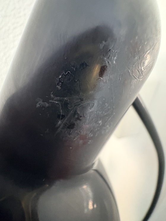 1980er-90er Postmoderne Space Age Tischlampe – Schwarz – Tischlampen, Metal, Plastic (photo 11 of 12)
