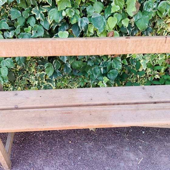 Image 1 of Ancien banc d’église en bois avec dossier -3 mètres -