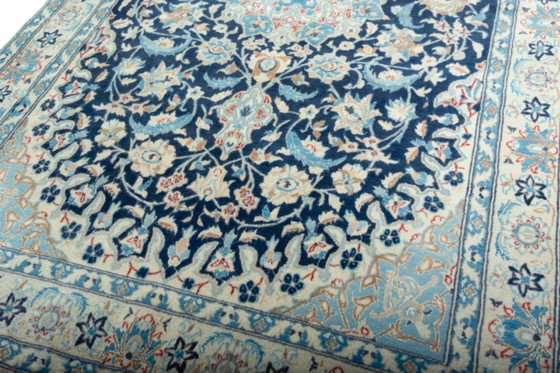 Image 1 of Hand-knotted Nain 9La oriental rug with silk content - 200 x 120 cm