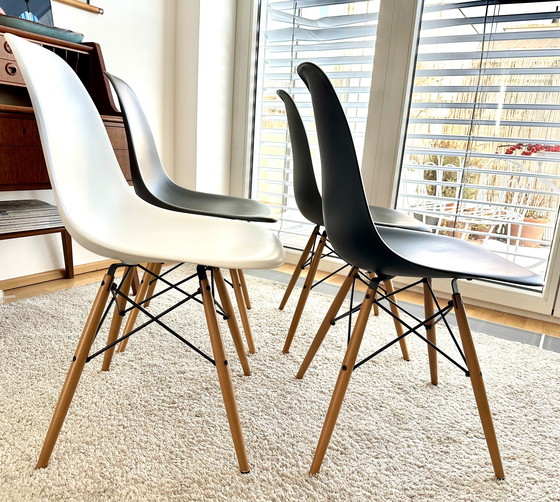 Image 1 of ORIGINAL! 4x Vitra Eames Plastic Chairs