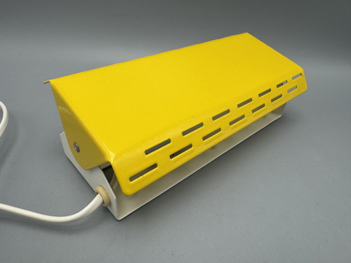 1970s yellow wall lamp / bedside lamp