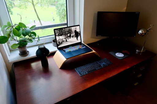 Mid - Century 60s modern desk with rosewood veneer (Tijsseling / Pastoe style).