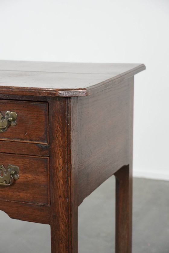 Image 1 of English antique oak lowboy/side table from the 18th century
