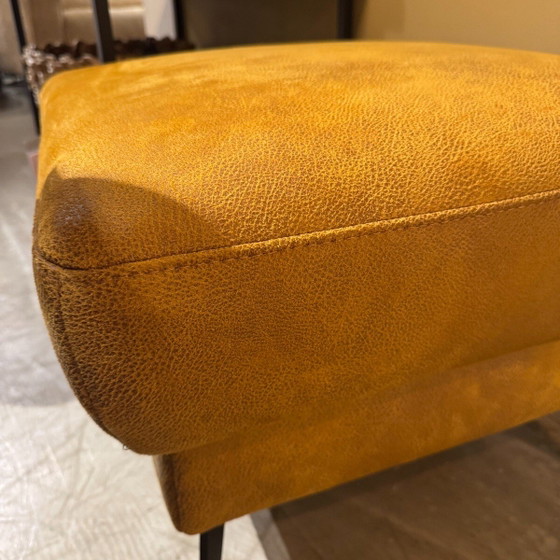 Tusari - in gold – Pronto Wonen, Leather, Calfskin (photo 2 of 2)