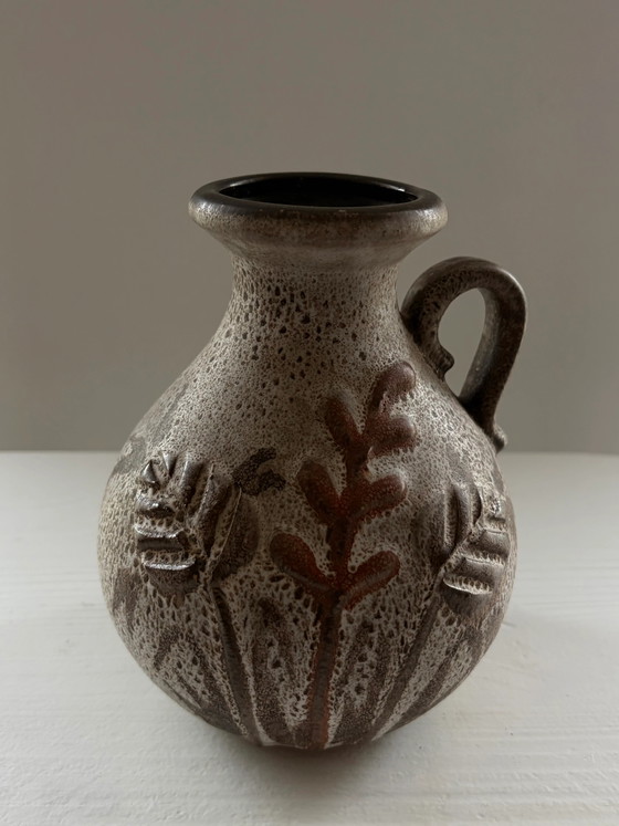 Vintage West Germany vaas met bloemmotief – Vazen, Ceramic, Mid Century Modern (photo 4 of 5)