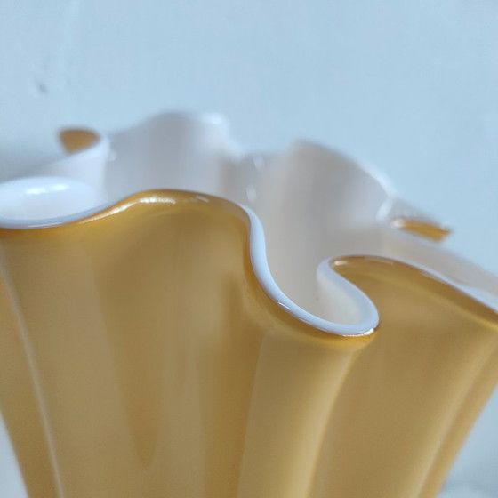 Image 1 of Amberkleurige Fazzoletto bloemenvaas (Murano glas)