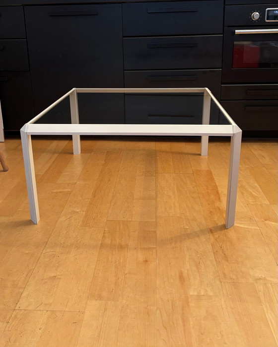 Table basse avec plateau en verre – Tables basses, Aluminium (photo 2 of 7)