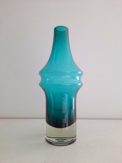 Tamara Aladin green vase for Las Riihimäen