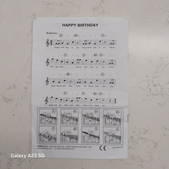 Image 1 of Chitarra in legno Bontempi – Il regalo perfetto per un giovane talento Julklapp,regalo di Natale