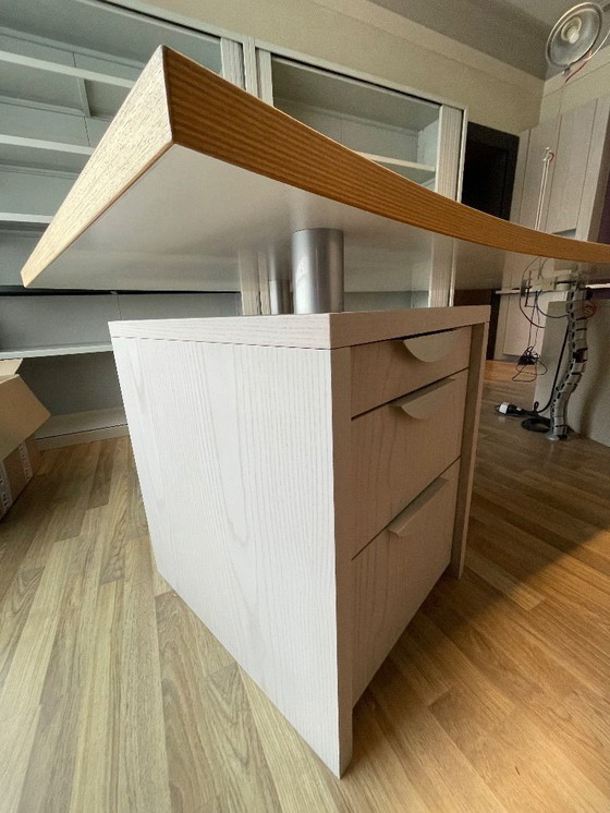 Image 1 of Beautiful stylish office furniture with drawer units