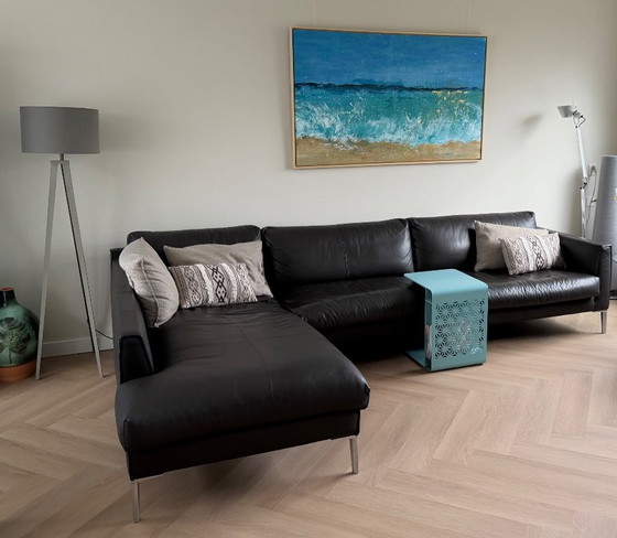 Image 1 of Design on Stock Heelz loungebank