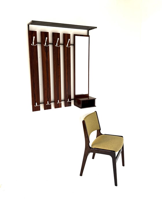 Image 1 of Vintage XL Rosewood wandkapstok ‘60