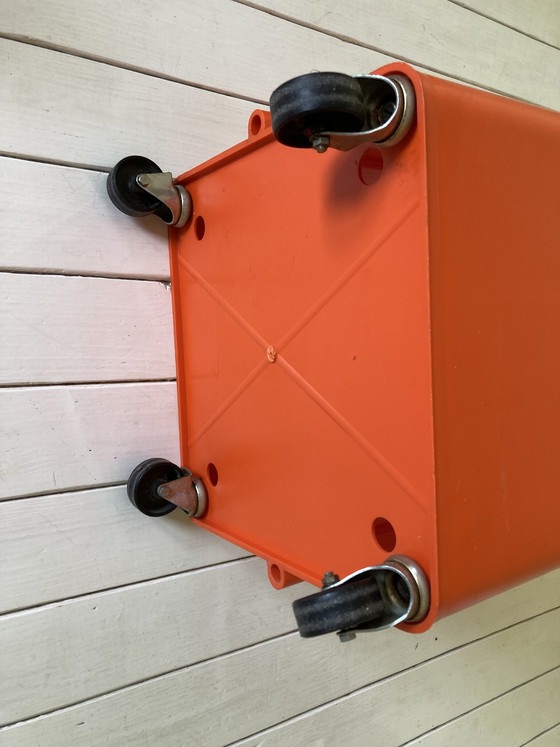 Image 1 of Carrello vintage anni '70 in plastica arancione, carrello di servizio, carrello bar