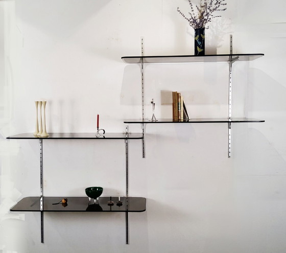 Image 1 of Estantería modular de pared en cristal ahumado