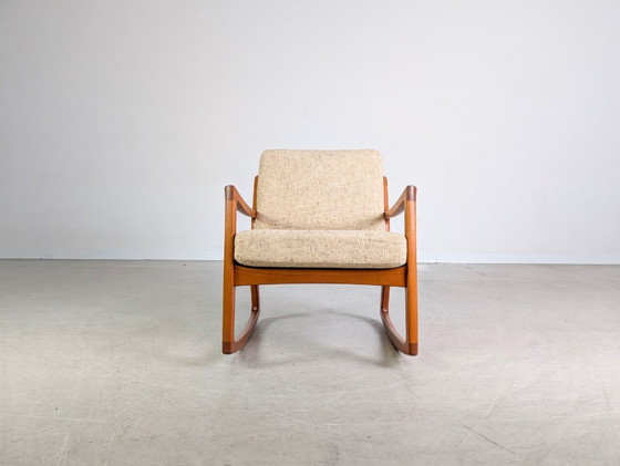 Image 1 of Sedia a dondolo France & Søn Senator Ole Wanscher in teak della metà del secolo