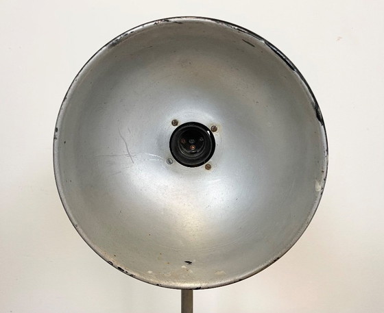 Image 1 of Vintage zwarte werkplaats tafellamp, jaren 50