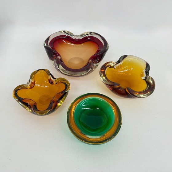 Image 1 of Juego de 4 cuencos de cristal de Murano Summers, diseño de mediados de siglo, década de 1970.