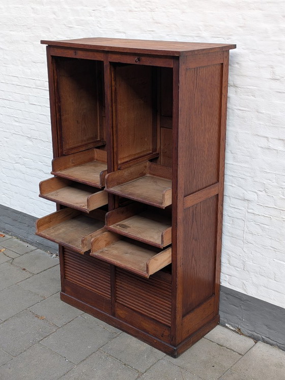 Image 1 of Mobile antico francese in rovere con doppia anta a serrandina - Armadio per archivio notarile (circa 1920)