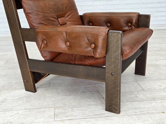Image 1 of Sillón escandinavo años 70, mobiliario de piel, lona, ​​madera de roble.