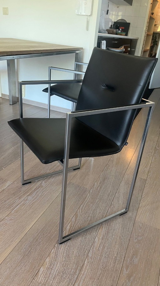 Arco Frame XL Stühle und Esstisch