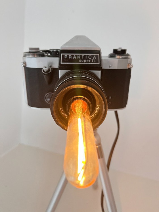 Image 1 of Lampe appareil photo Praktica vintage en métal