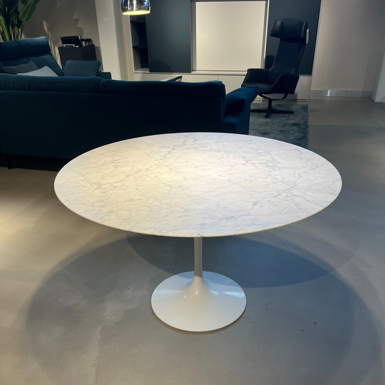 Image 1 of Knoll International Saarinen dining table - Ø120