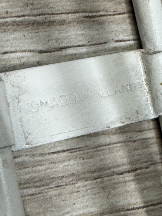 Image 1 of Portaoggetti da parete Tomado Holland: elegante design vintage con anello decorativo