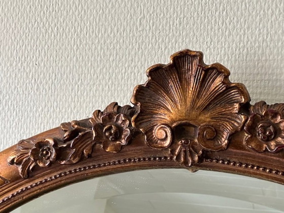 Specchio Ovale Antico con Cornice in Legno Riccamente Intagliata – Wood (photo 3 of 6)