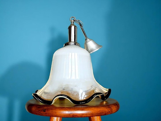 Image 1 of Portugees opaline glas klokvormige bloem hanglamp 1960-70er jaren