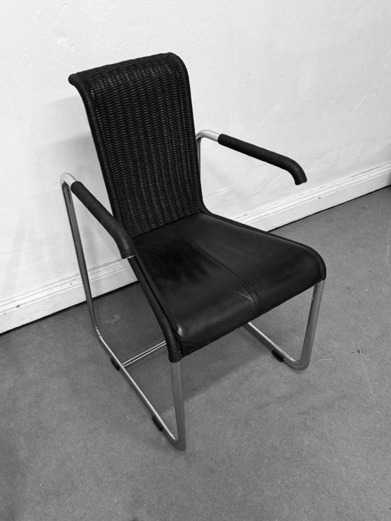 1/7 Tecta D20 B20 Cantilever Chair Black Leather – Chairs and lounge chairs, Plastic (photo 7 of 12)